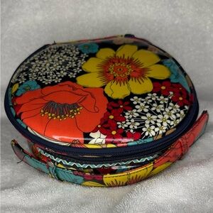 Vera Bradley Happy Snails make up/jewelry bag